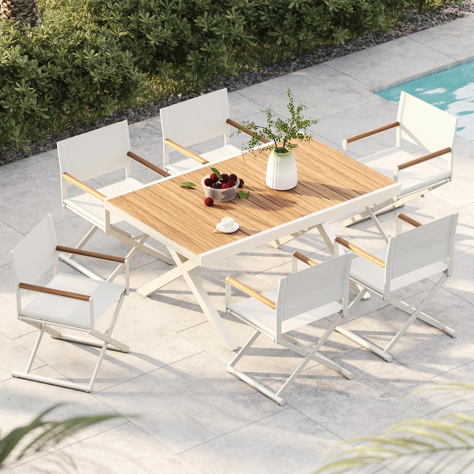 Outdoor Tables & Chairs